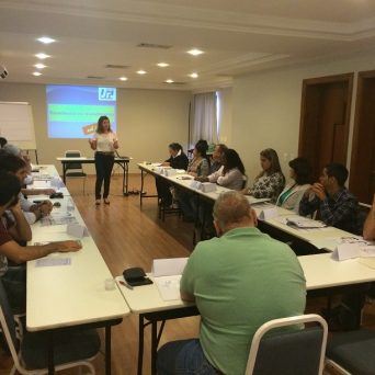 Excelência no Atendimento sob Pressão – aberto